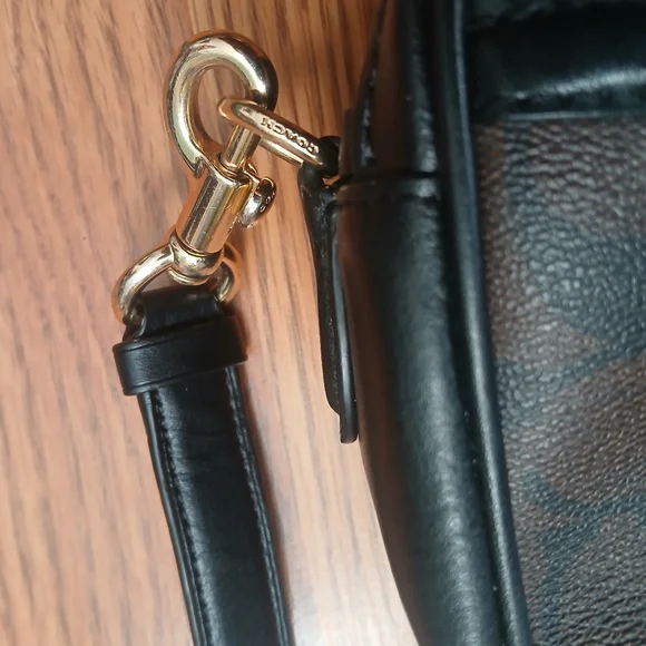 Coach Jes Crossbody In Signature Canvas - Picture 7 of 8